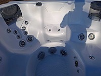 Demension one 6 persoons jacuzzi en buitenspa - afbeelding 14 van  28