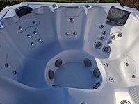Demension one 6 persoons jacuzzi en buitenspa - afbeelding 15 van  28