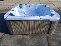 Demension one 6 persoons jacuzzi en buitenspa - afbeelding 20 van  28