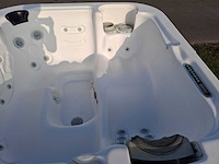 Demension one 6 persoons jacuzzi en buitenspa - afbeelding 16 van  30