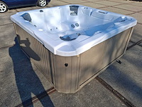 Demension one 6 persoons jacuzzi en buitenspa - afbeelding 24 van  32