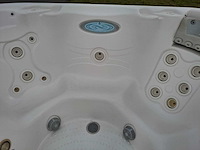 Demension one spa 5 persoons amerikaans jacuzzi en buitenspa - afbeelding 6 van  31