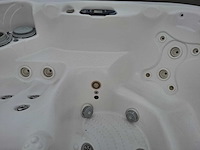 Demension one spa 5 persoons amerikaans jacuzzi en buitenspa - afbeelding 9 van  31