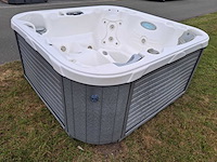 Demension one spa 5 persoons amerikaans jacuzzi en buitenspa - afbeelding 17 van  31
