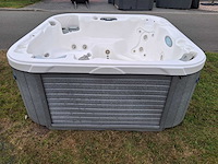 Demension one spa 5 persoons amerikaans jacuzzi en buitenspa - afbeelding 18 van  31