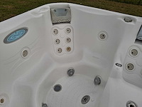 Demension one spa 5 persoons amerikaans jacuzzi en buitenspa - afbeelding 22 van  31