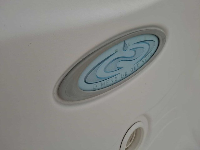 Demension one spa 5 persoons amerikaans jacuzzi en buitenspa - afbeelding 30 van  31