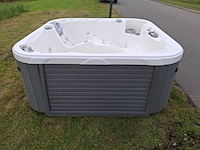 Demension one spa 5 persoons amerikaans jacuzzi en buitenspa - afbeelding 25 van  31