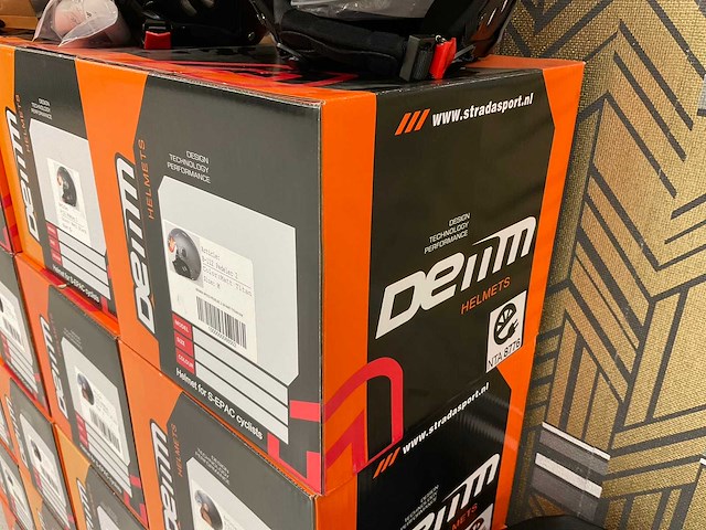 Demm fashion partij helmen - afbeelding 19 van  19