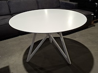 Demo eettafel, studio henk, eiken butterfly, wit - afbeelding 1 van  6