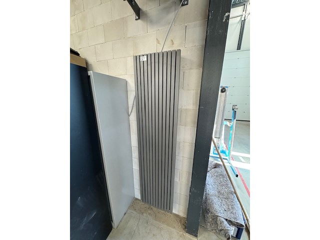 Demo radiator jaga, antraciet - afbeelding 2 van  2
