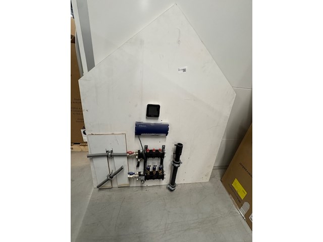 Demobord installatiemateriaal - afbeelding 2 van  5