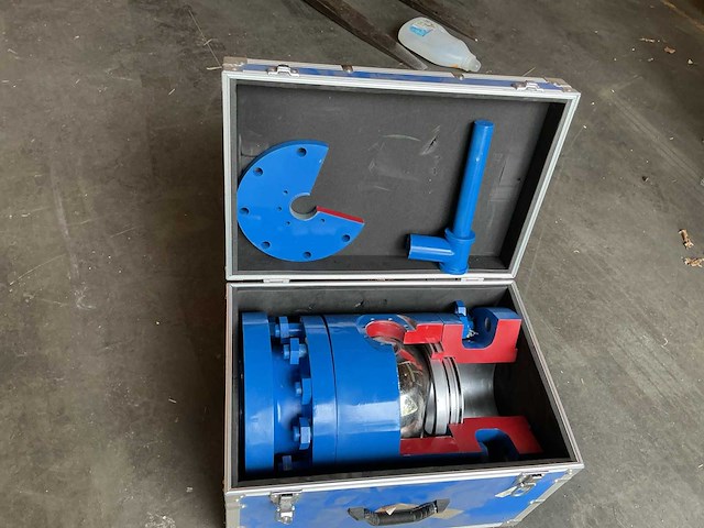 Demonstratie ball valve in transportkist - afbeelding 1 van  6