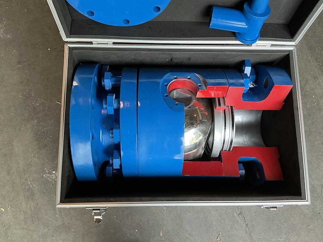 Demonstratie ball valve in transportkist - afbeelding 2 van  6