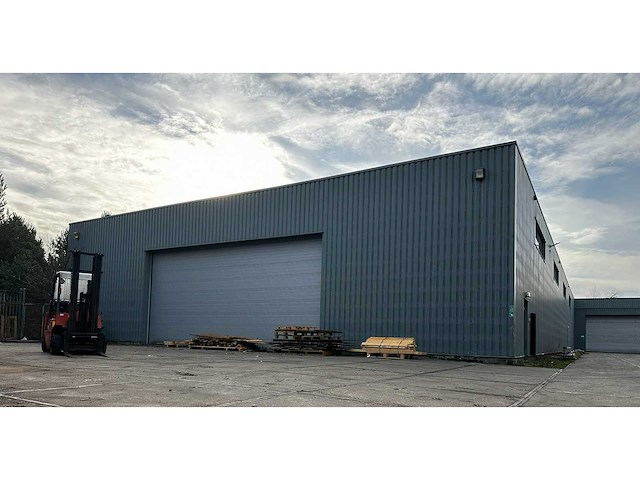 Demontabele bedrijfspanden ca. 2000m2 - afbeelding 1 van  57