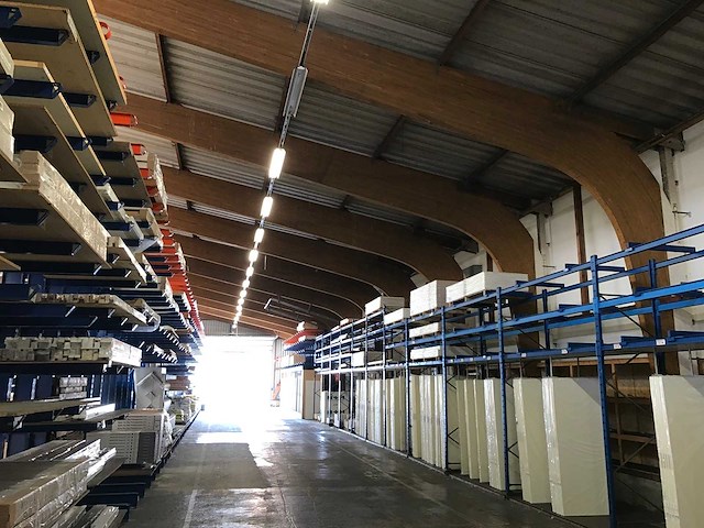 Demontabele houten loods 56,5x34 meter - afbeelding 8 van  16