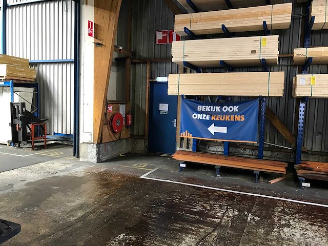Demontabele houten loods 56,5x34 meter - afbeelding 9 van  16
