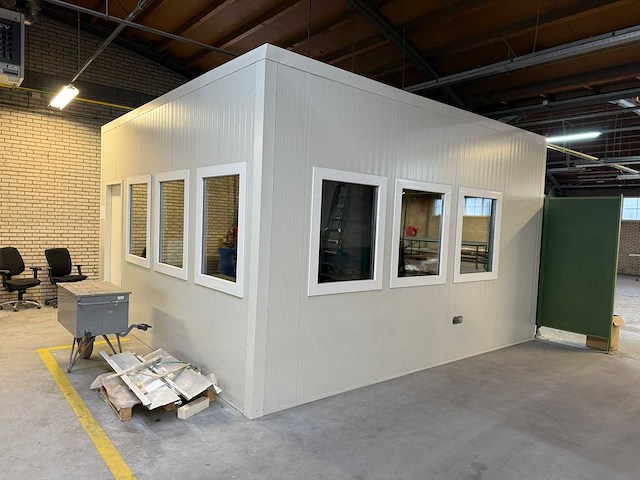 Demontabele kantoorunit 500x500x280cm v.v. dubbelglas + stroomvoorzieningen - afbeelding 1 van  7