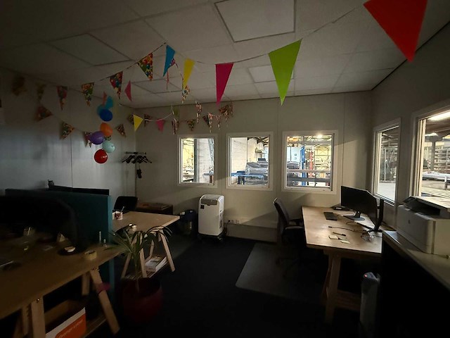 Demontabele kantoorunit 500x500x280cm v.v. dubbelglas + stroomvoorzieningen - afbeelding 6 van  7