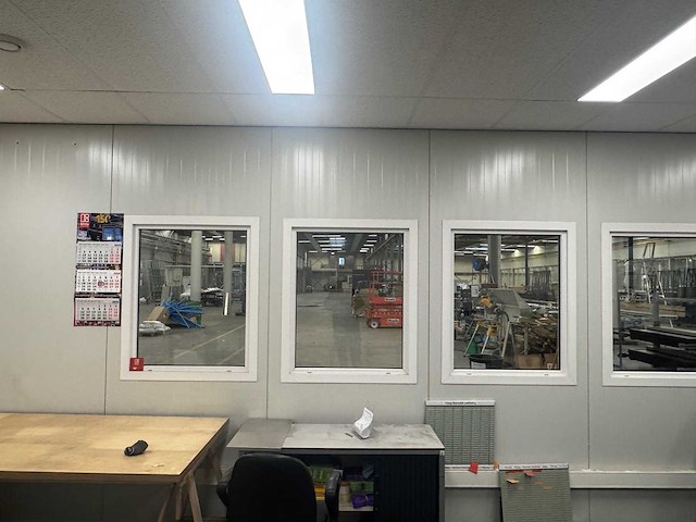 Demontabele kantoorunit 690x500x300cm v.v. dubbelglas + stroomvoorzieningen - afbeelding 6 van  6