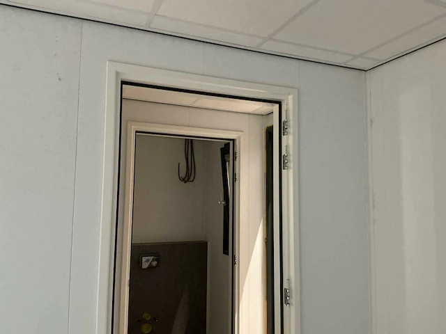 Demontabele kantoorunit tuinkantoor hout designlook - afbeelding 33 van  61
