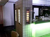 Demontabele snackautomatiek in tegelwand - afbeelding 5 van  11