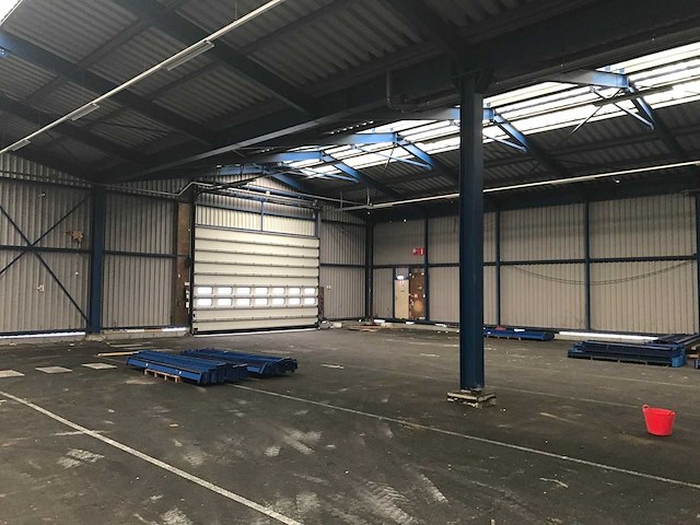 Demontabele stalen loods 34.5x30 meter - afbeelding 14 van  20