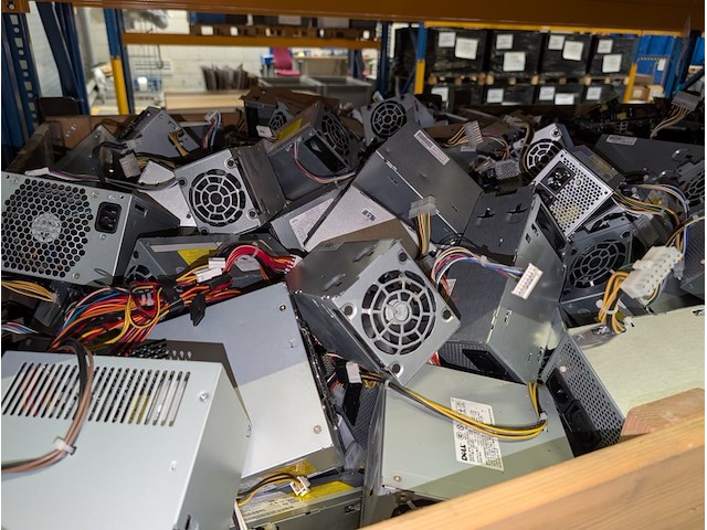 Demontage kavel ict - afbeelding 7 van  12