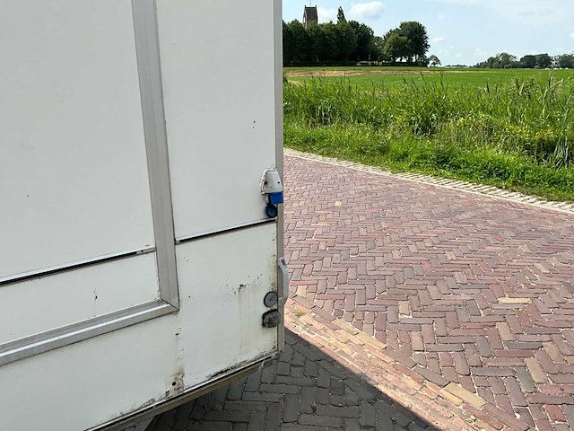 Demoulin aanhangwagen / verkoopwagen - afbeelding 2 van  27