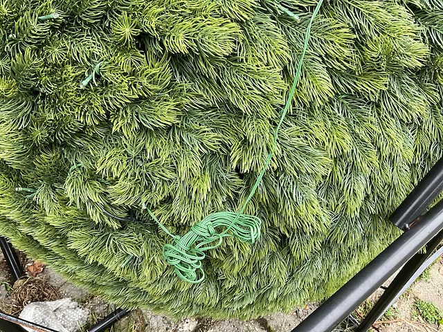 Dennetak rond kunstof kerst bol met ledverlichting - afbeelding 7 van  7