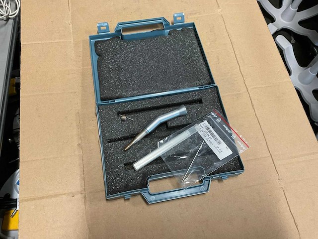 Dental supplies - afbeelding 1 van  3