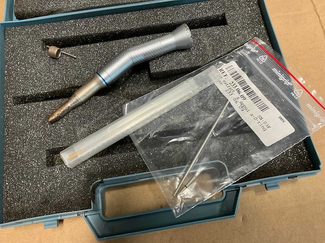 Dental supplies - afbeelding 2 van  3