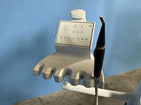 Dentale behandelunit met stoel - afbeelding 8 van  19