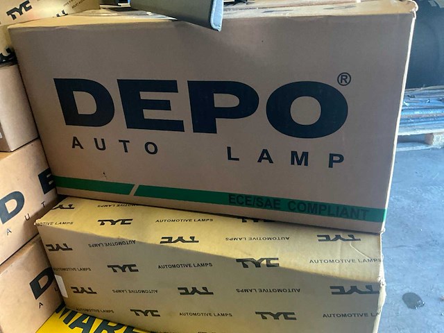 Depo / magneti / marelli / valeo - koplampen achterverlichting - partij auto onderdelen (15x) - afbeelding 5 van  13