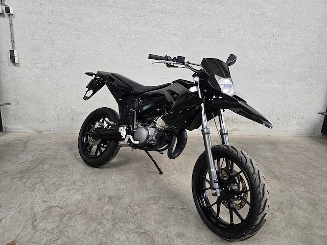 Derbi - bromfiets - senda-sm drd xtreme - 2t 45km uitvoering ffl93r - afbeelding 6 van  10