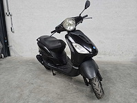 Derbi - snorscooter - boulevard - 4t 25km uitvoering f494rb - afbeelding 4 van  7