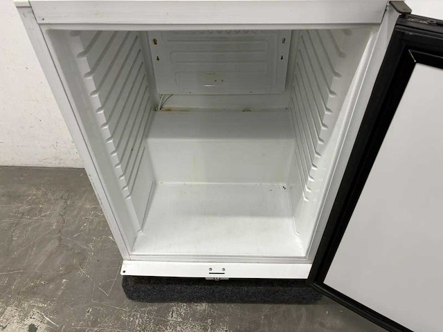 Derby - g18c - koelkast - afbeelding 5 van  5