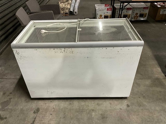 Derby ek46 vrieskist - afbeelding 1 van  4