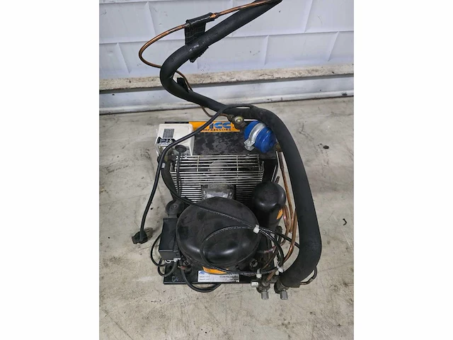 Derigo murali - - verkoop vitrine met externe motor - afbeelding 4 van  8