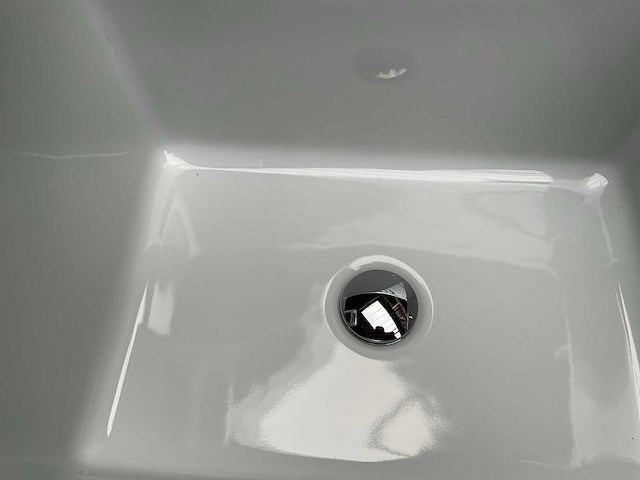 Design badmeubel catalano wastafel met axor massaud waterval kraan - afbeelding 5 van  7