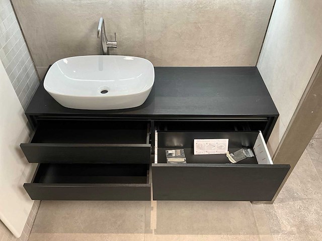 Design badmeubelen - badmeubelset 140 x 40 cm - afbeelding 9 van  11