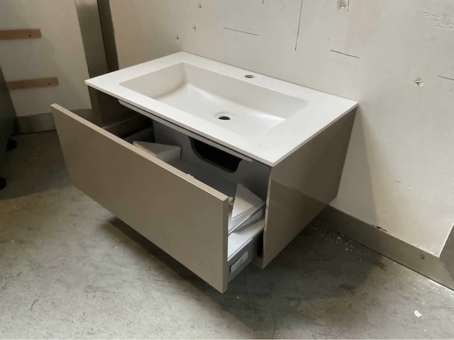 Design badmeubelset met solidsurface blad - afbeelding 4 van  7