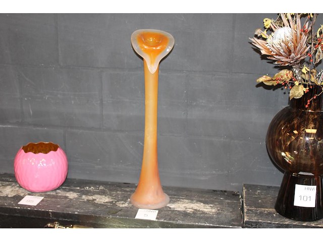 Design bloemenvaas hoogte 63 cm. - afbeelding 1 van  3