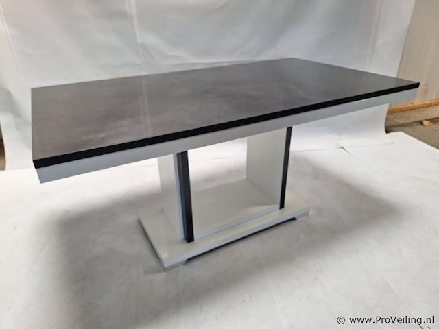Design eettafel v.v. donkergrijs keramisch blad en wit frame - afbeelding 1 van  5