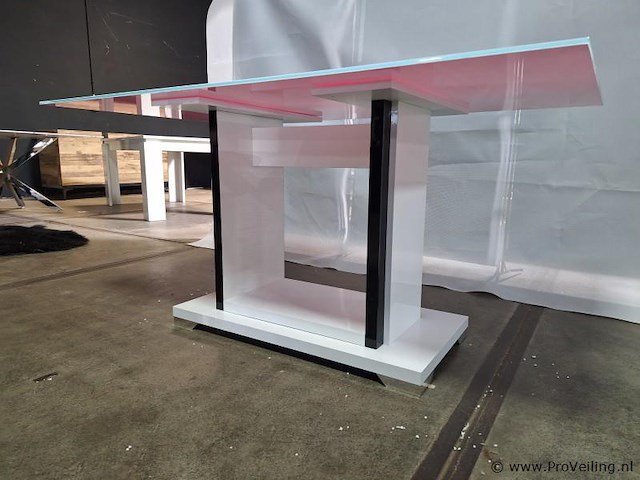 Design eettafel v.v. wit tafelblad en onderstel - afbeelding 2 van  5