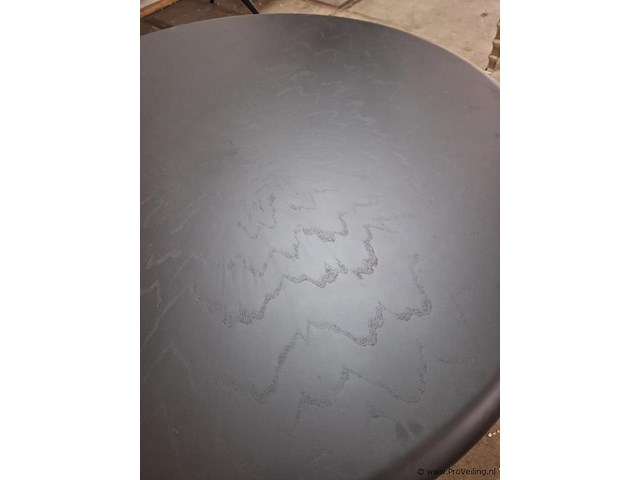 Design eettafel v.v. zwart tafelblad en kruispoot onderstel ø 130cm - afbeelding 4 van  4