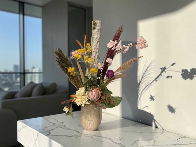 Design hand gemaakte bloempot met inhoud - afbeelding 1 van  4