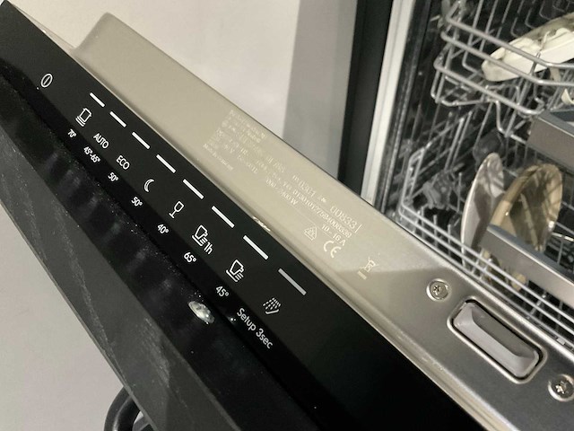 Design keukenopstelling voorzien van vaatwasser/gootsteen/koelkast - afbeelding 2 van  16