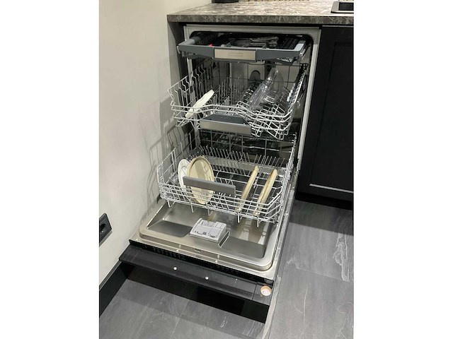 Design keukenopstelling voorzien van vaatwasser/gootsteen/koelkast - afbeelding 3 van  16