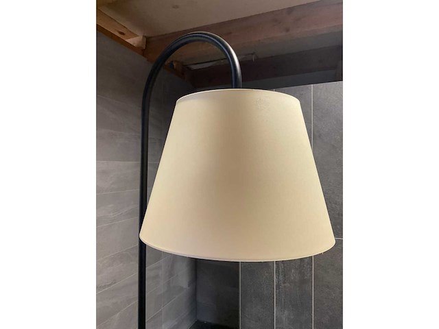 Design lamp 185 cm - afbeelding 1 van  1